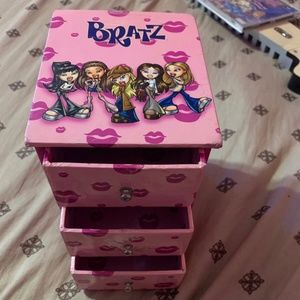 Bratz vintage organizer jewelry box y2k